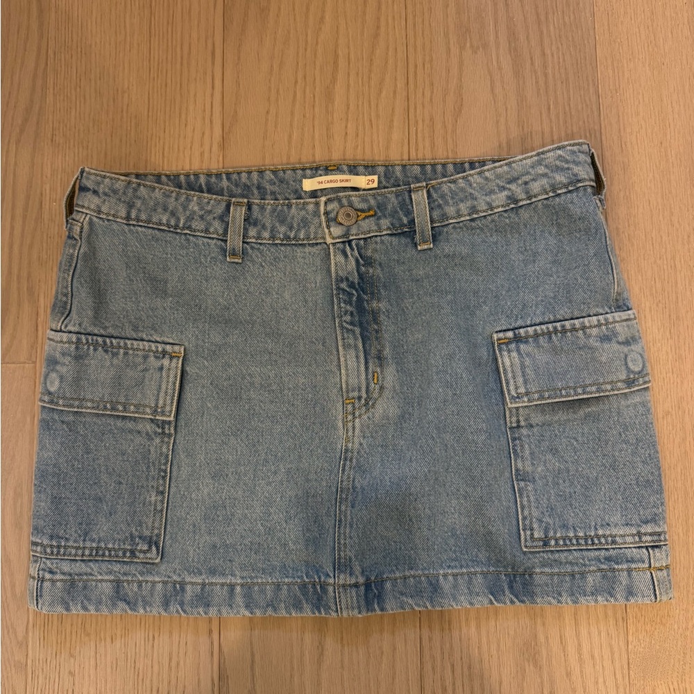 Levi’s Denim Mini cargo Skirt